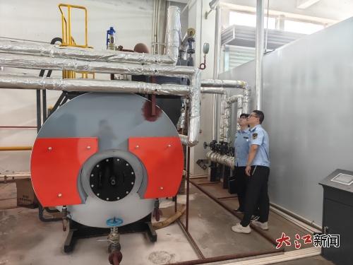 東臨新區市場監管局開展節前特種設備安全生產檢查 圖 信息安全設備制造