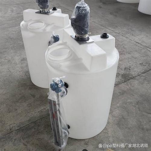 儲(chǔ)水容器的進(jìn)化 從化工廠塔罐到家庭綠色屋頂